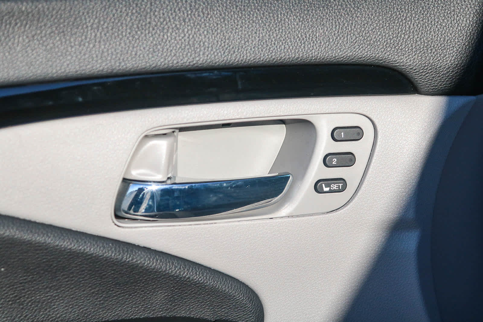 Thumbnail: 2022 Honda Pilot - 26