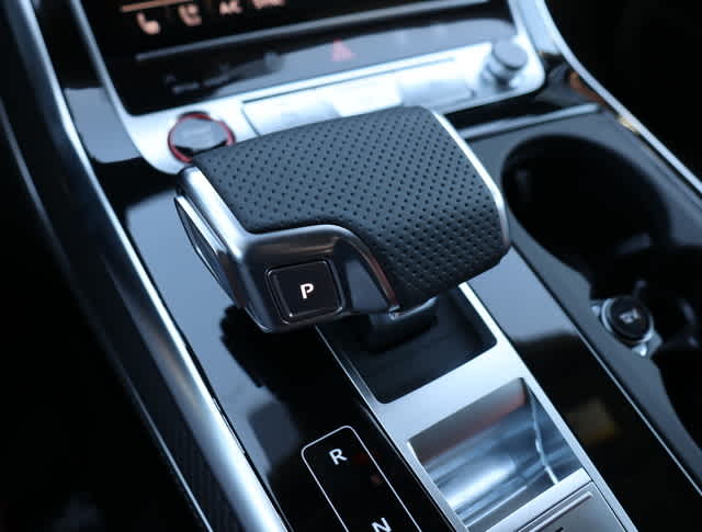 2024 Audi SQ8 Prestige 25