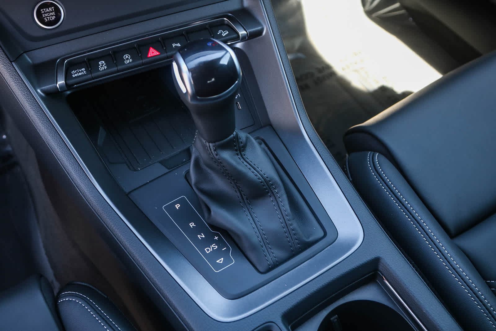 Thumbnail: 2025 Audi Q3 - 29