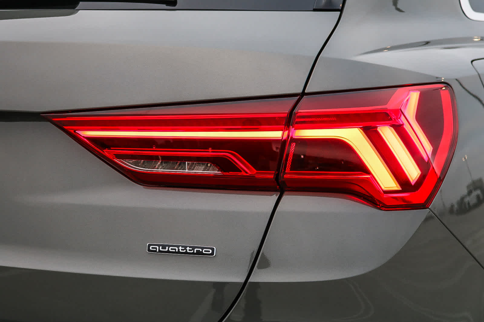 Thumbnail: 2025 Audi Q3 - 11