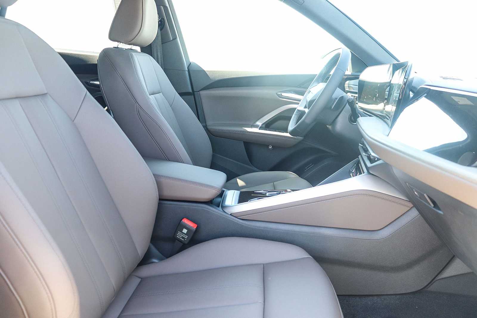 Thumbnail: 2025 Audi Q5 - 16