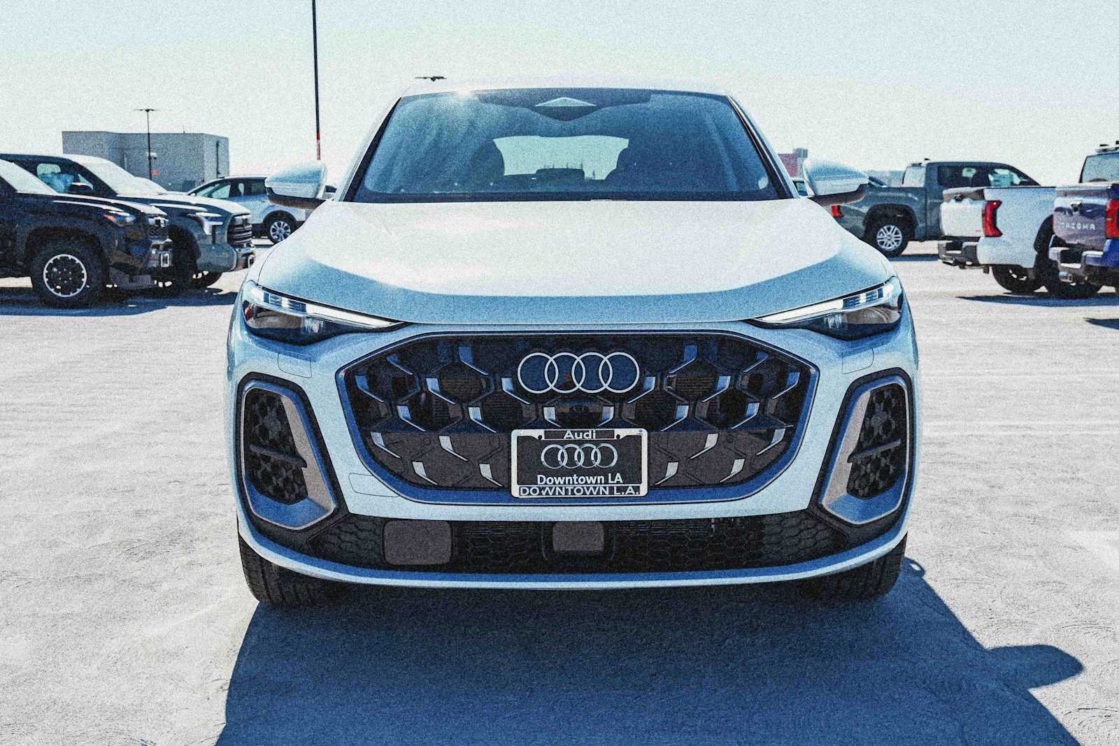 Thumbnail: 2025 Audi Q5 - 3