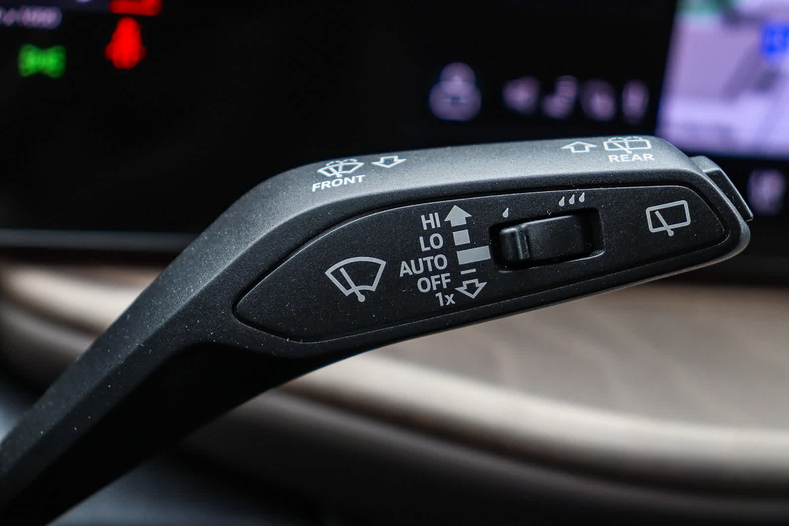 Thumbnail: 2025 Audi Q5 - 31