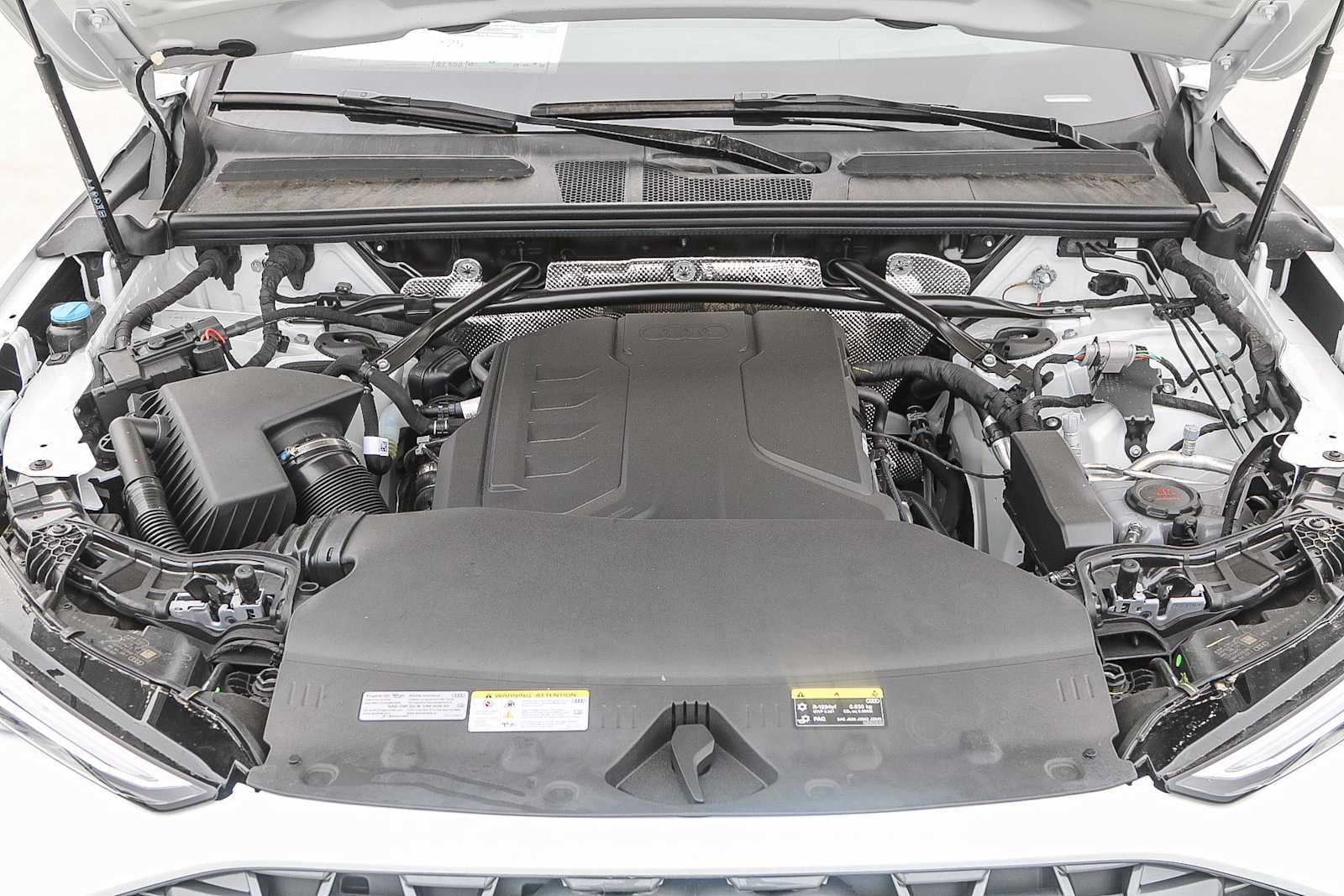 Thumbnail: 2025 Audi Q5 - 30