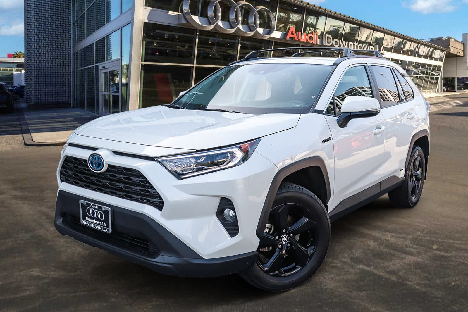 Thumbnail: 2021 Toyota RAV4 - 1