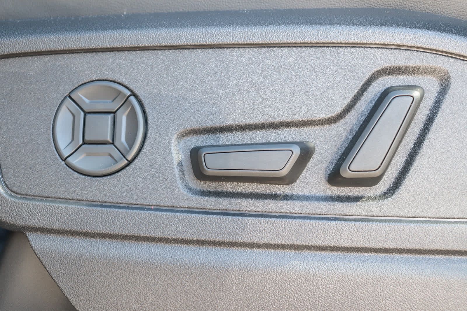 Thumbnail: 2025 Audi Q5 - 26