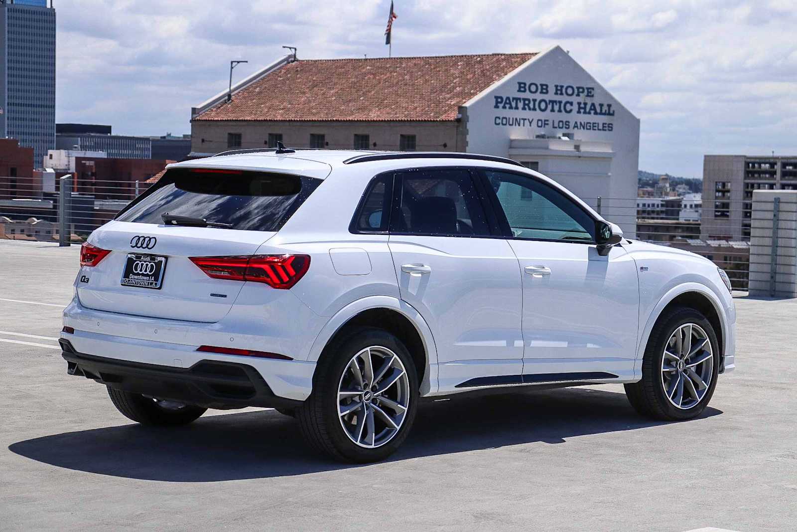 Thumbnail: 2025 Audi Q3 - 4