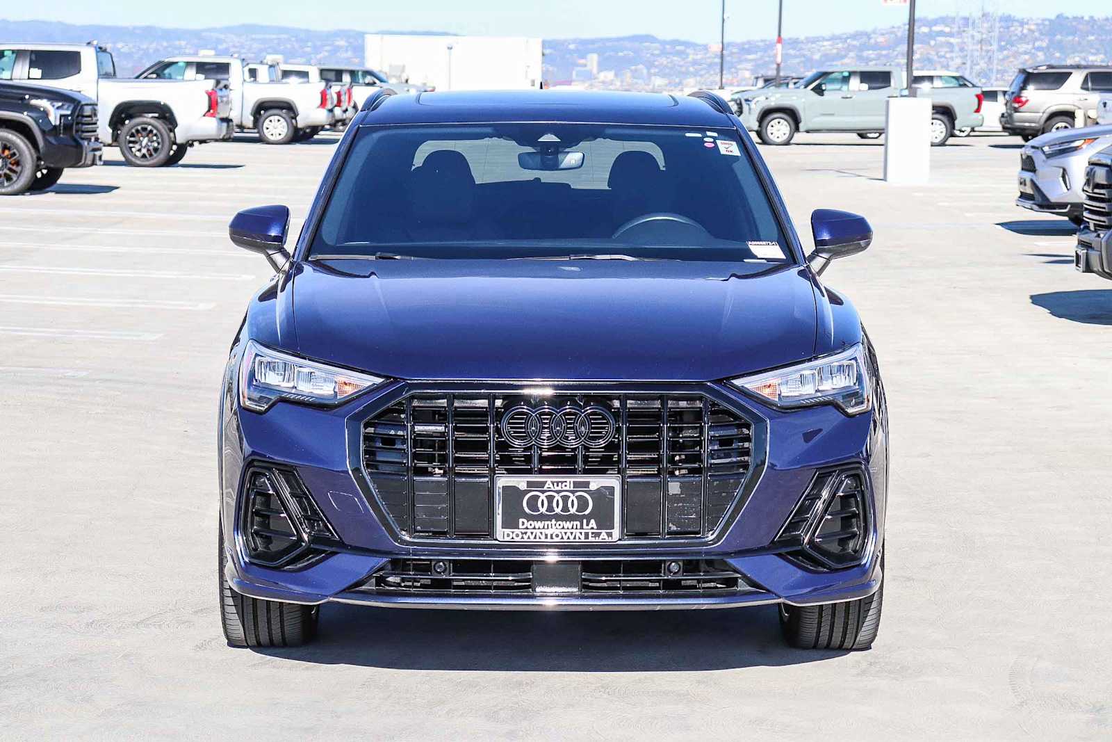 Thumbnail: 2021 Audi Q3 - 2