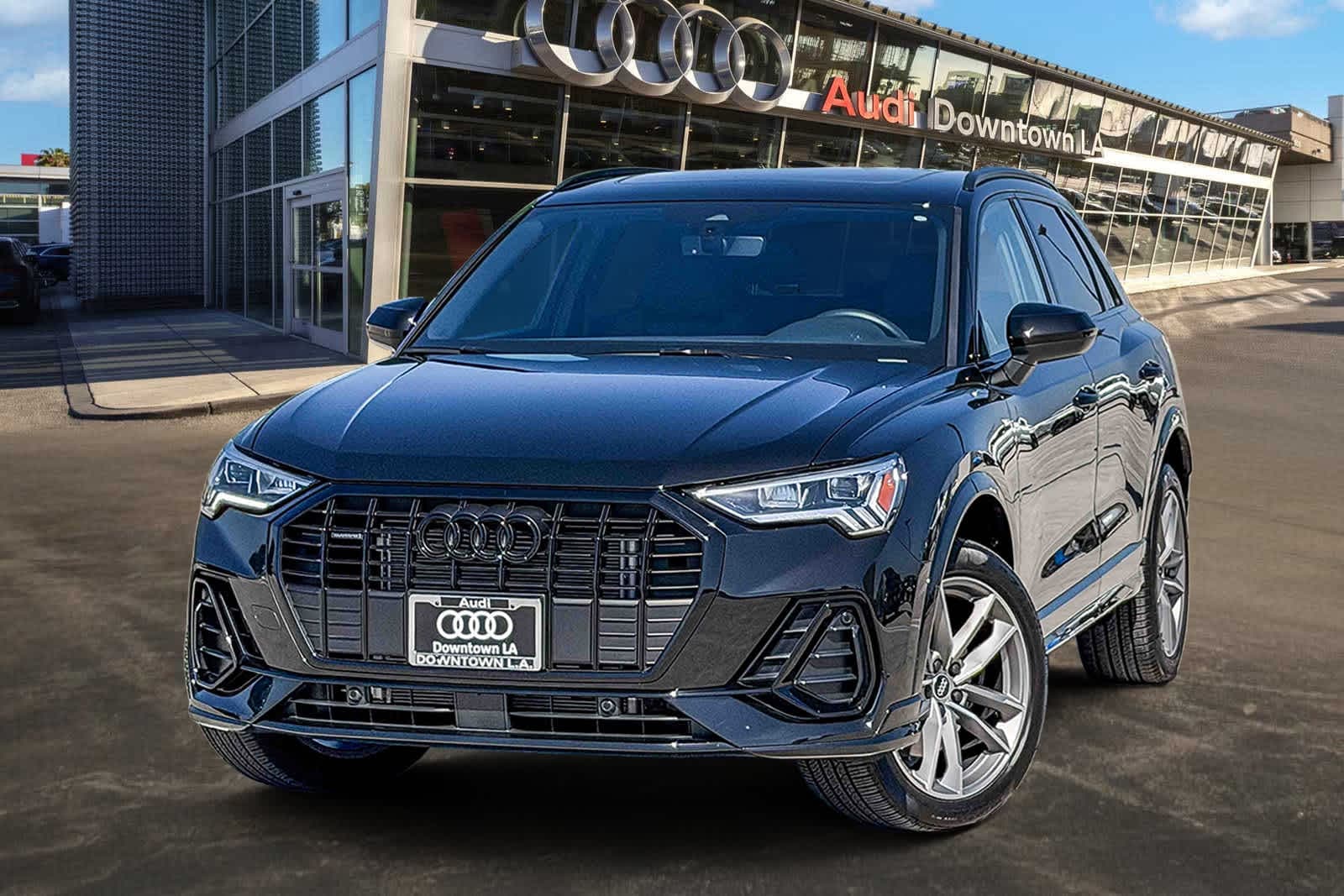 Thumbnail: 2025 Audi Q3 - 1