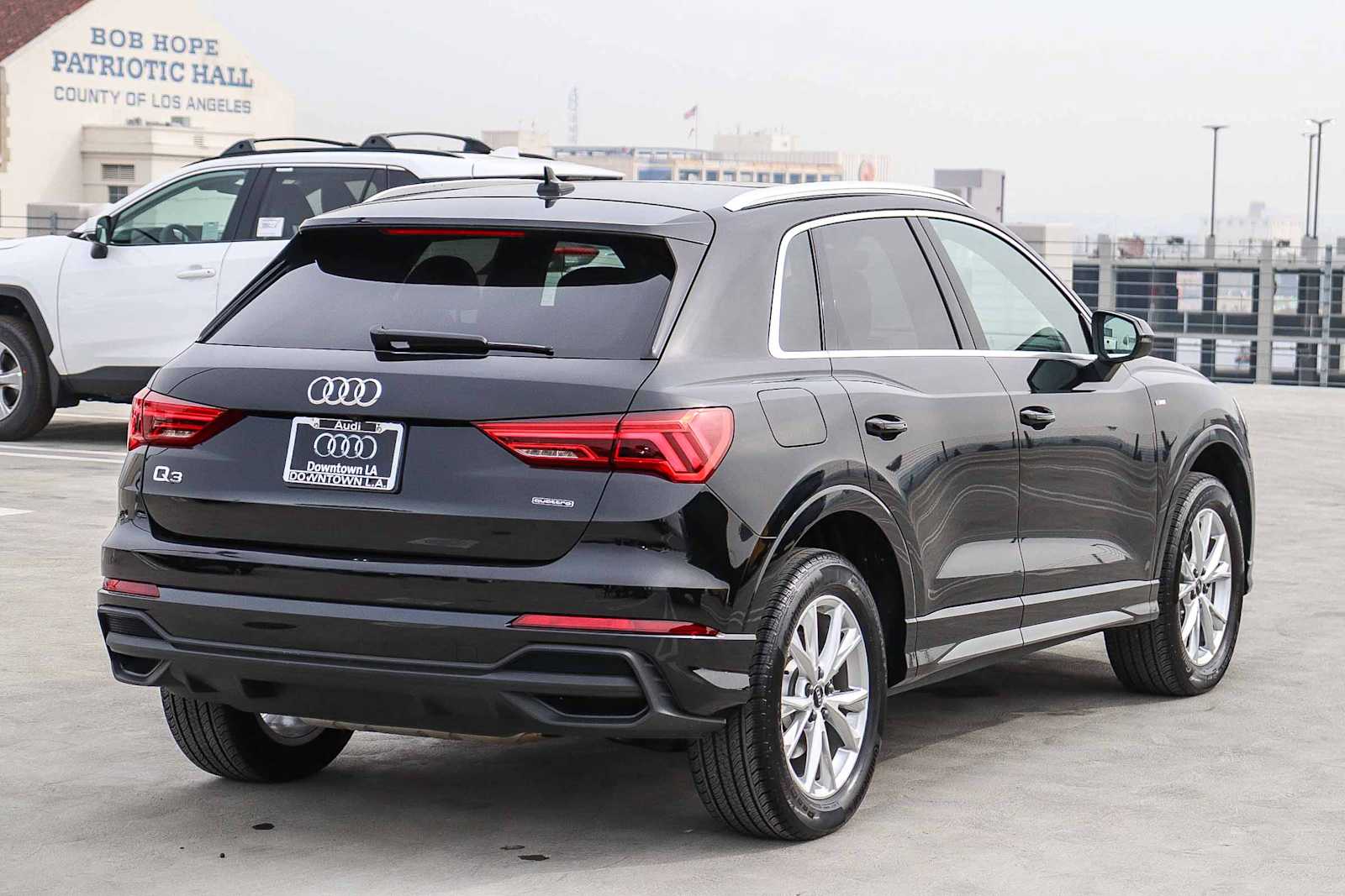 Thumbnail: 2025 Audi Q3 - 4
