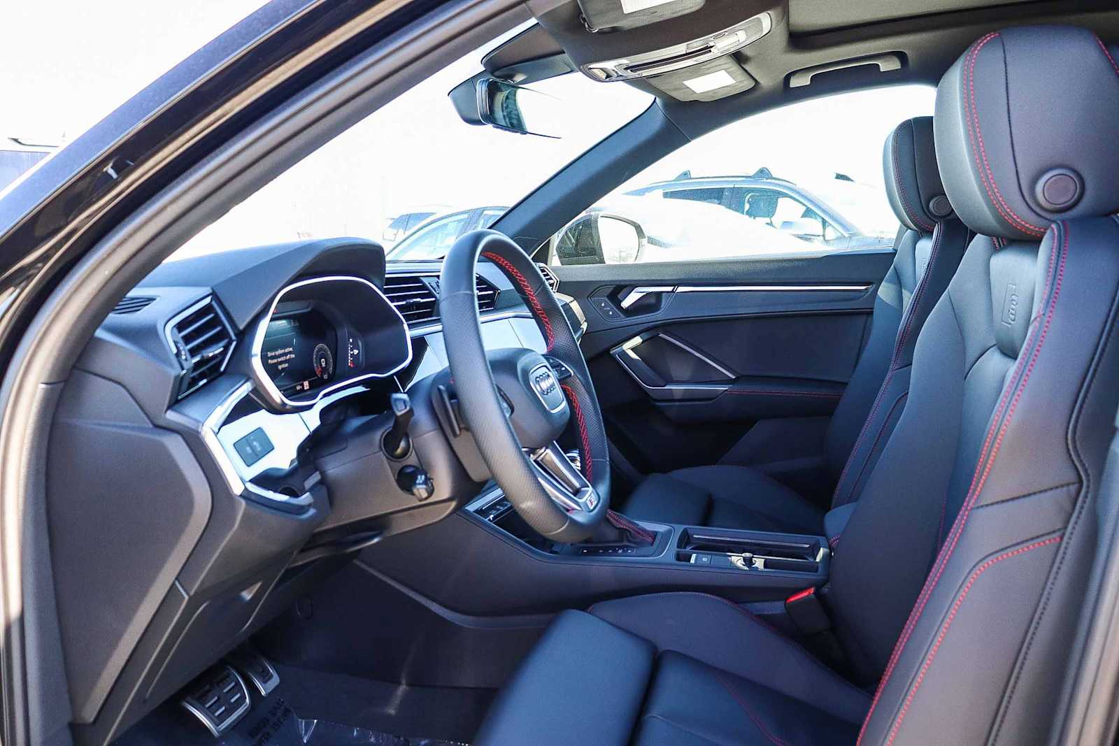 Thumbnail: 2025 Audi Q3 - 23