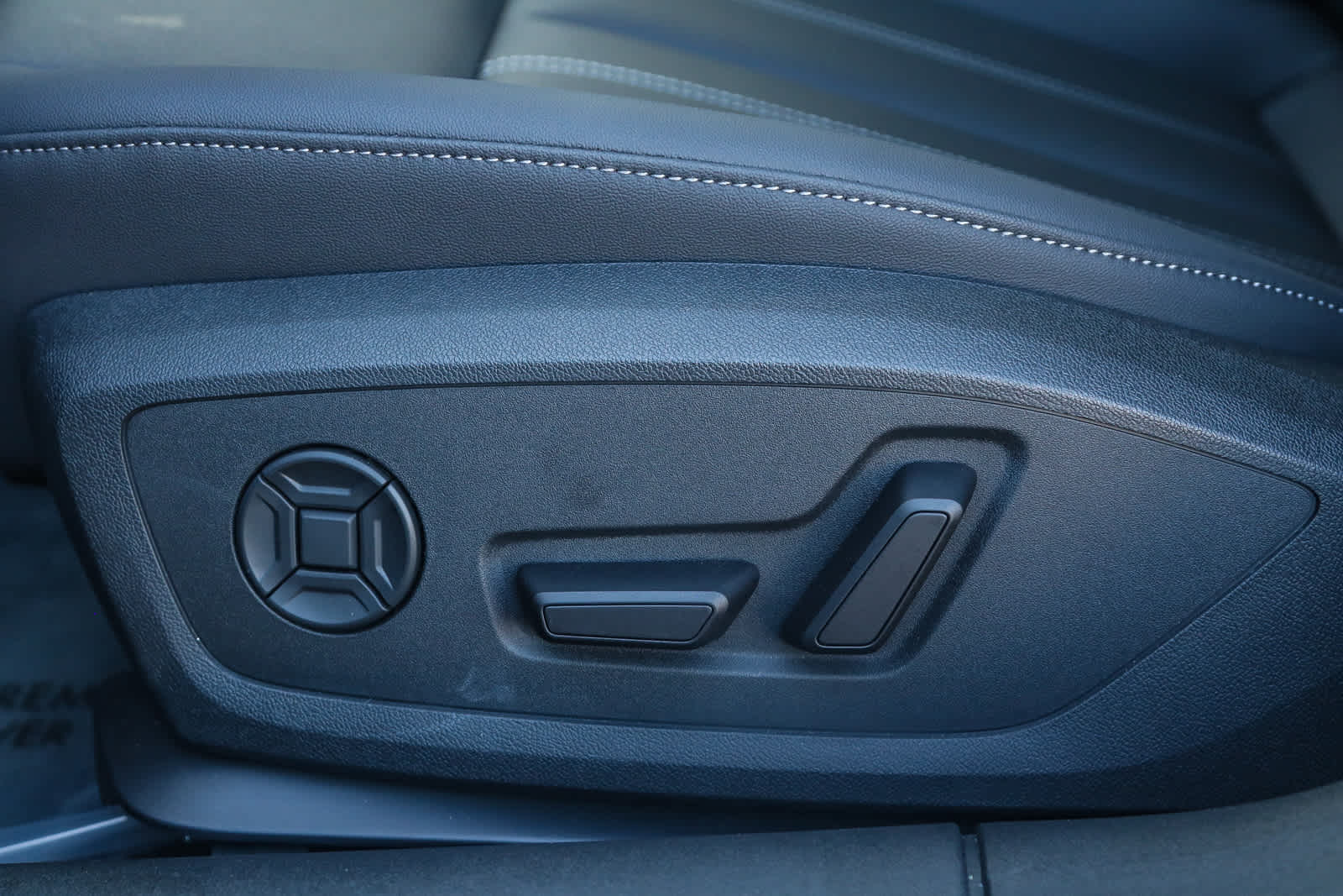 Thumbnail: 2025 Audi A5 - 28