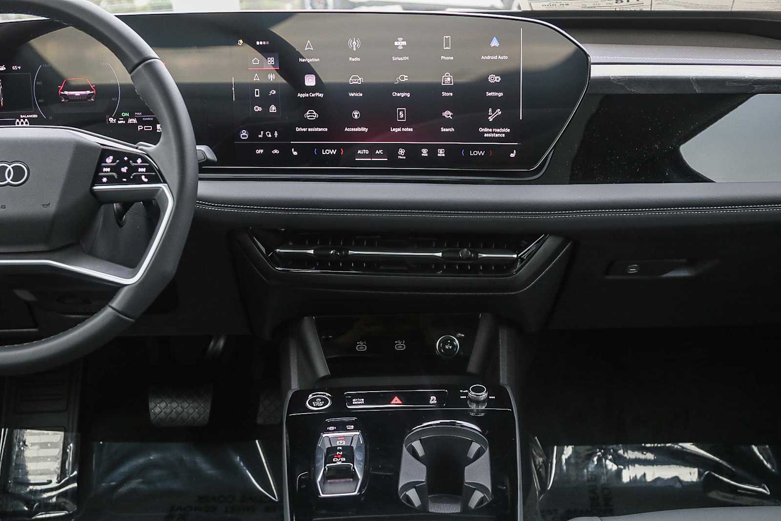Thumbnail: 2025 Audi e-tron - 13