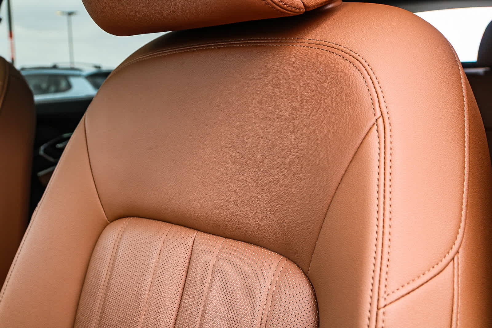 Thumbnail: 2022 Audi e-tron - 27