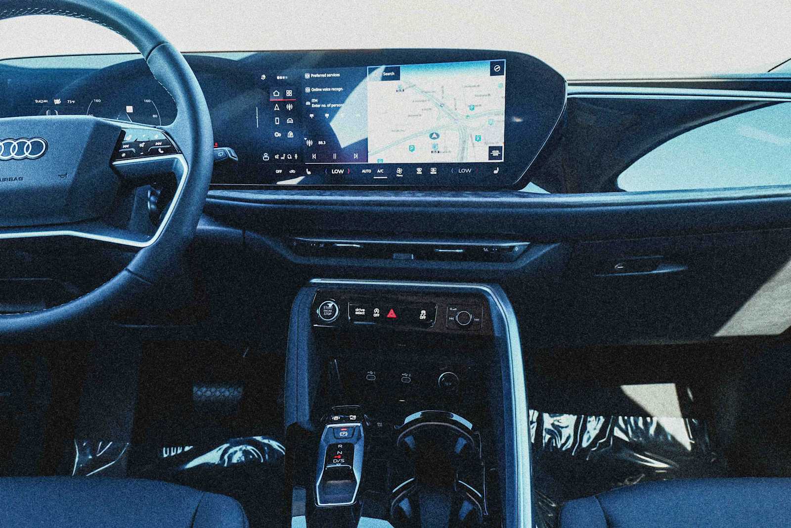 Thumbnail: 2025 Audi Q5 - 15