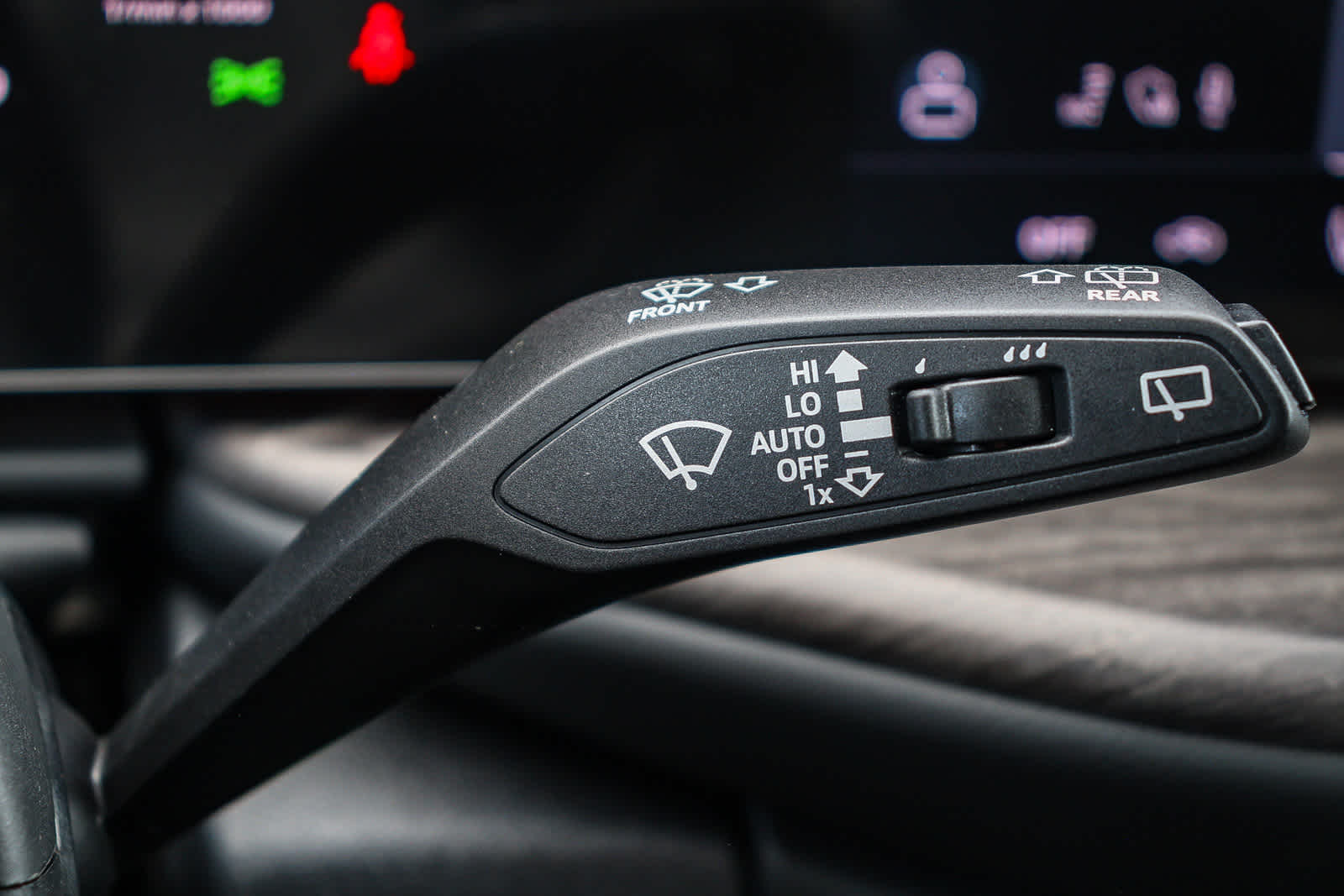 Thumbnail: 2025 Audi Q5 - 33