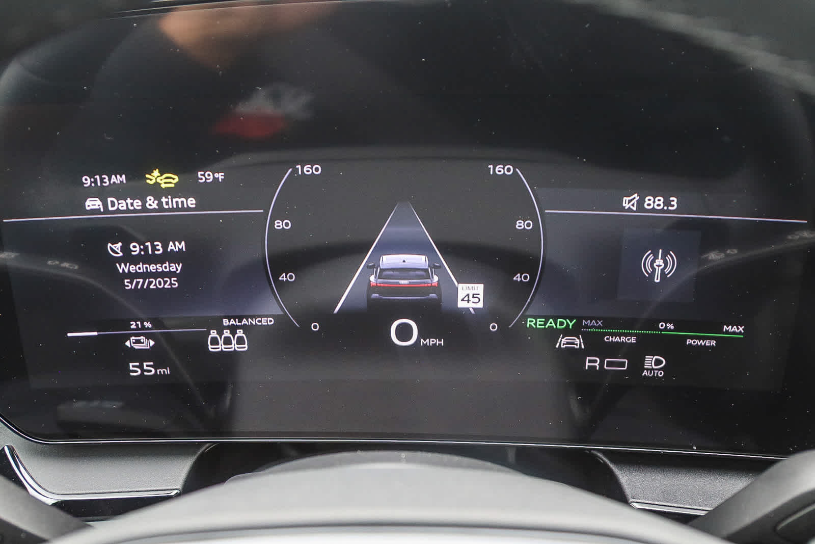 Thumbnail: 2025 Audi Q6 e-tron - 25