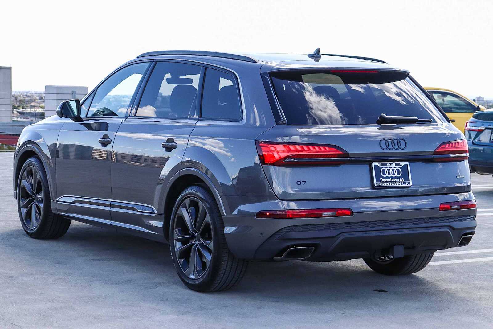 Thumbnail: 2026 Audi Q7 - 6