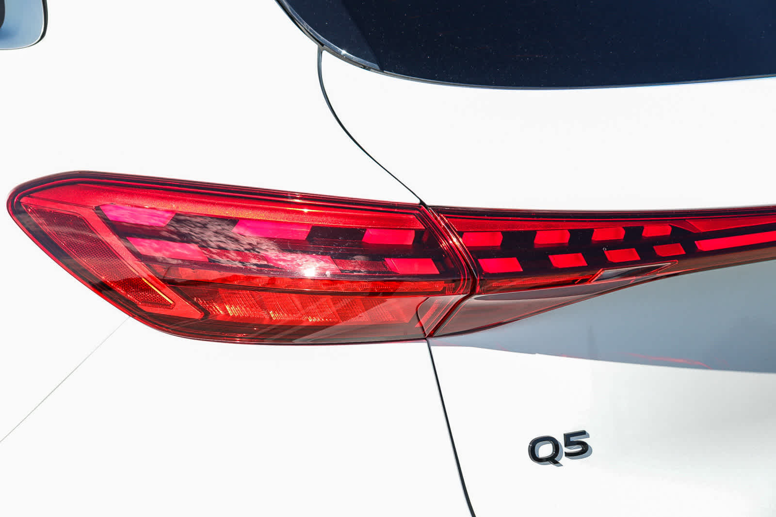 Thumbnail: 2025 Audi Q5 - 11