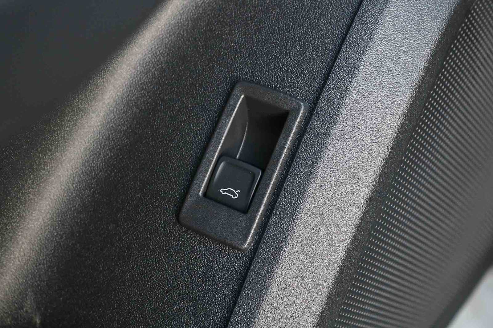 Thumbnail: 2025 Audi Q5 - 28