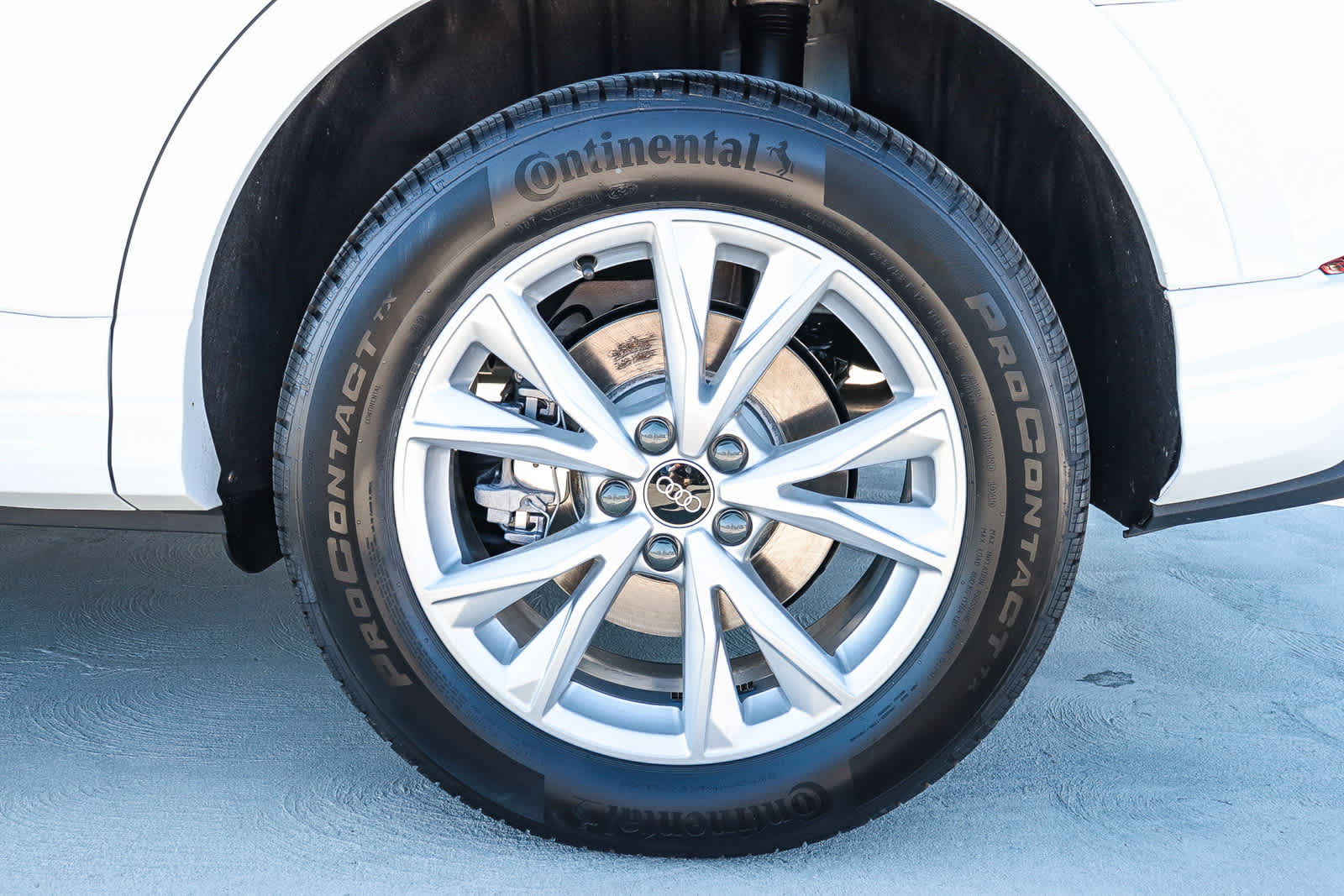 Thumbnail: 2025 Audi Q3 - 13