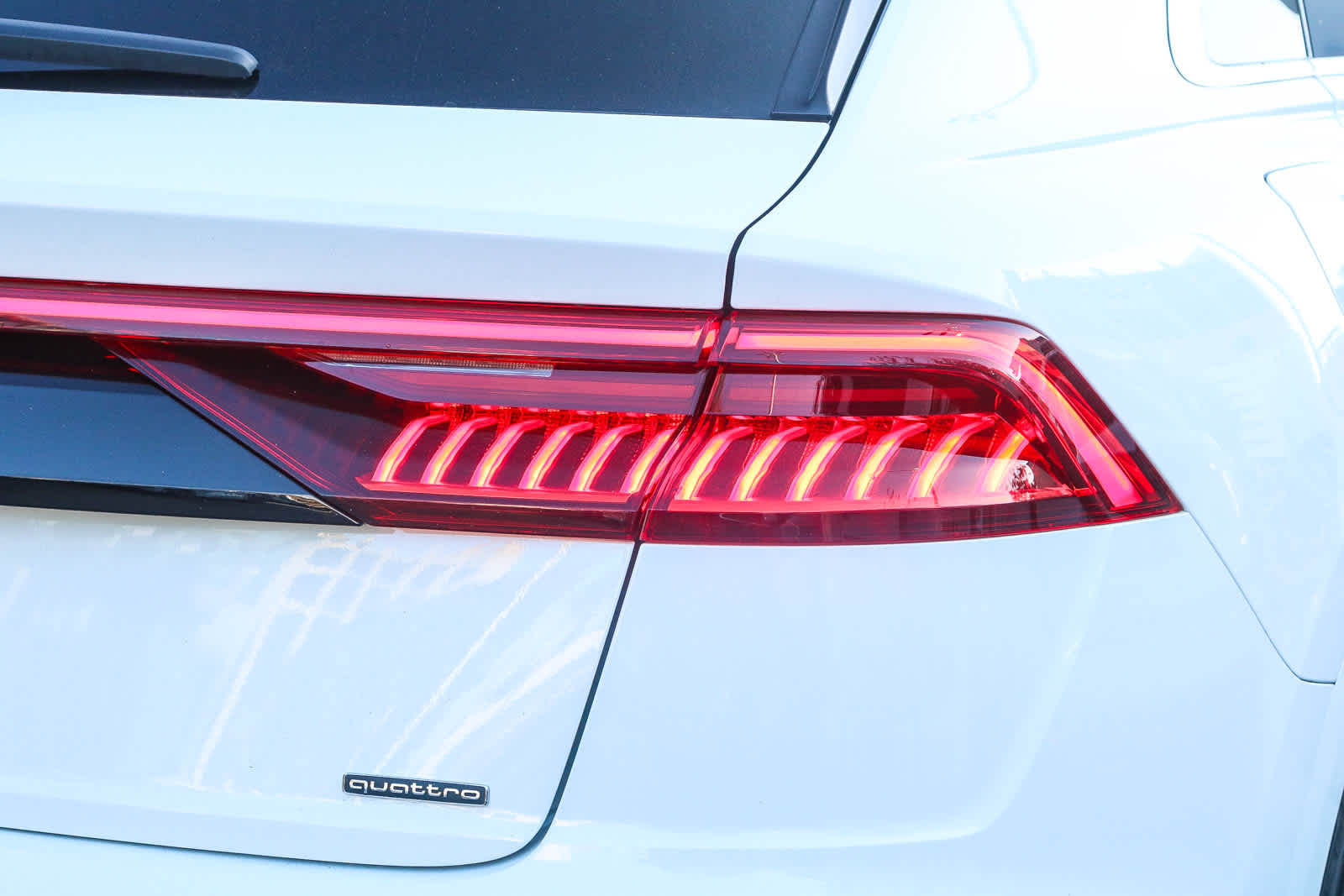 Thumbnail: 2019 Audi Q8 - 8
