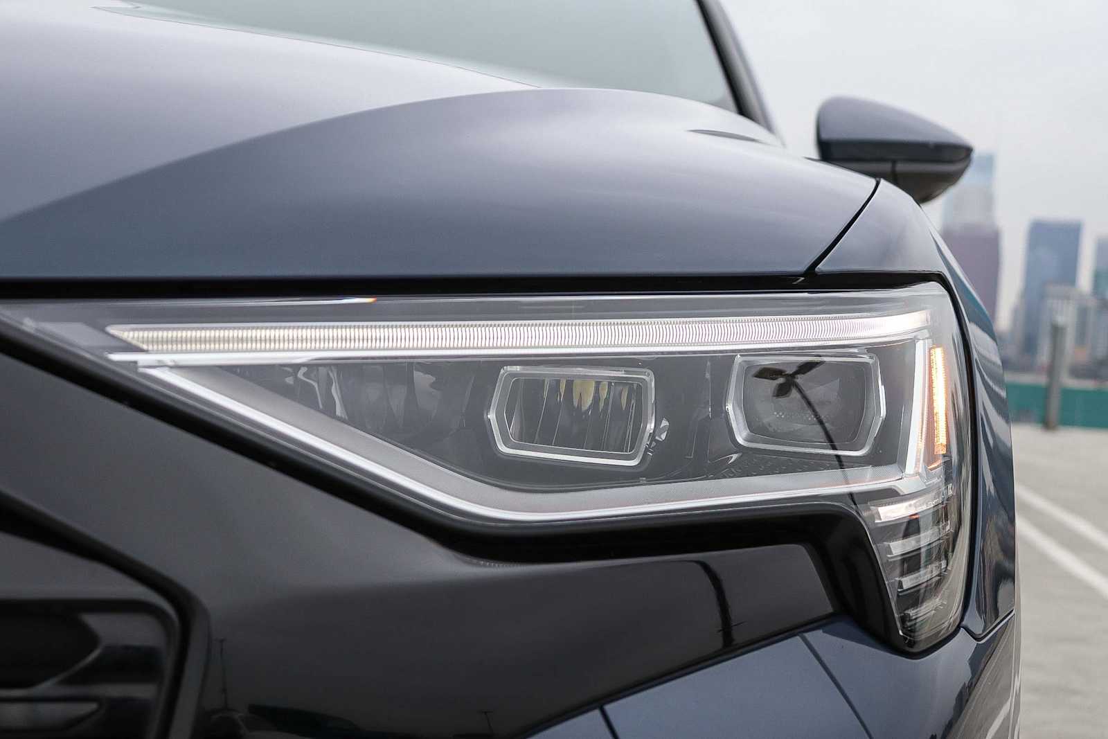 Thumbnail: 2024 Audi Q8 e-tron - 7