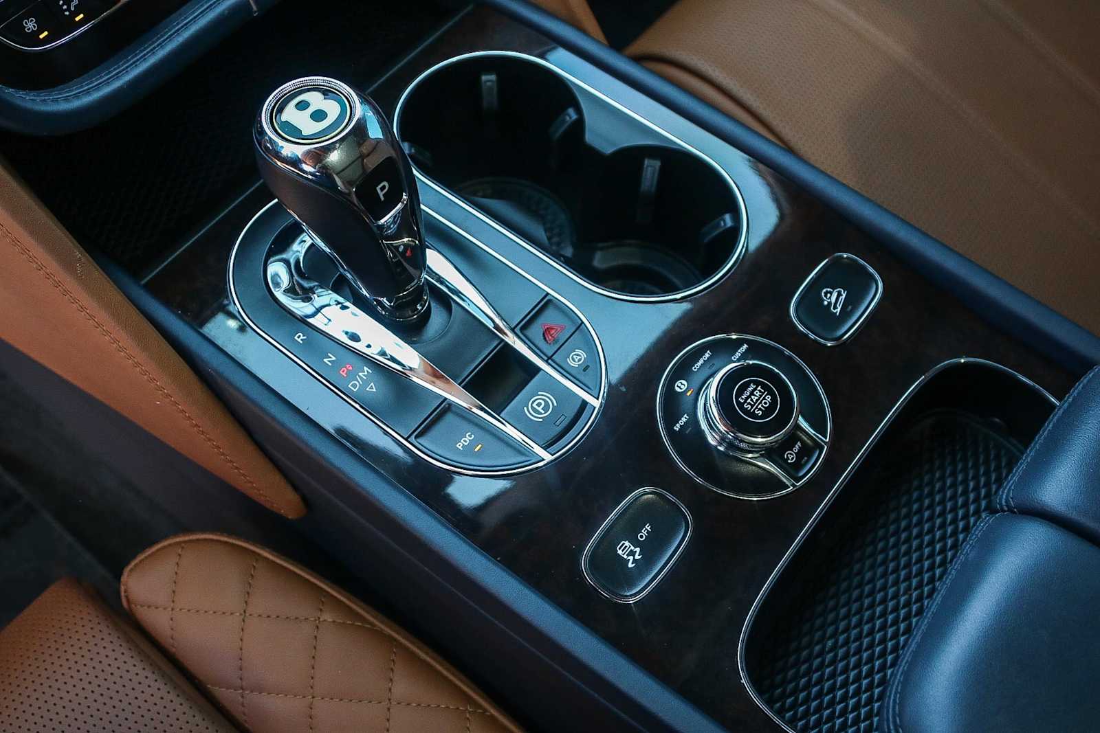 Thumbnail: 2019 Bentley Bentayga - 22