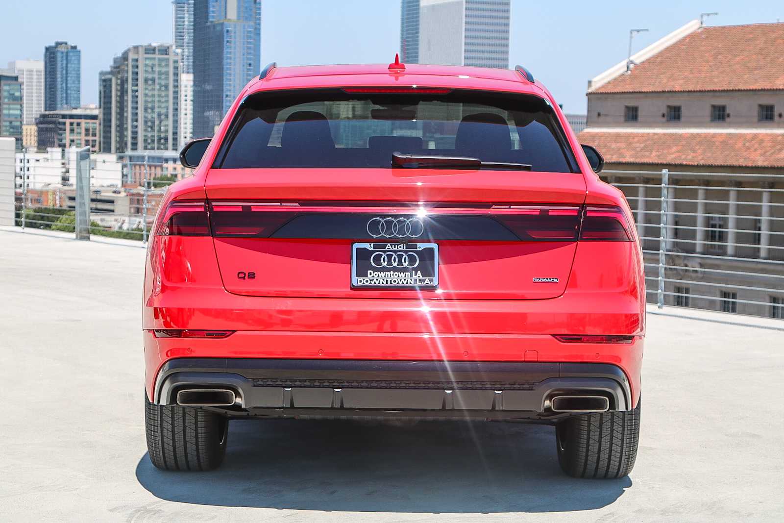 Thumbnail: 2025 Audi Q8 - 6