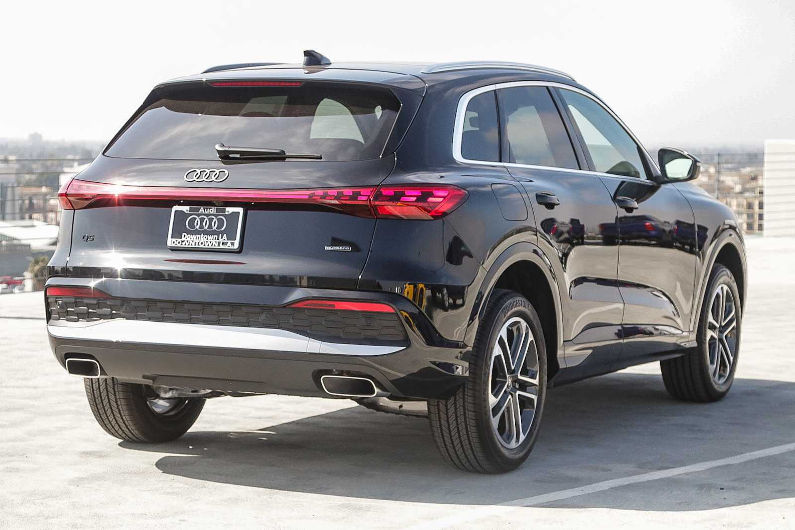Thumbnail: 2025 Audi Q5 - 6