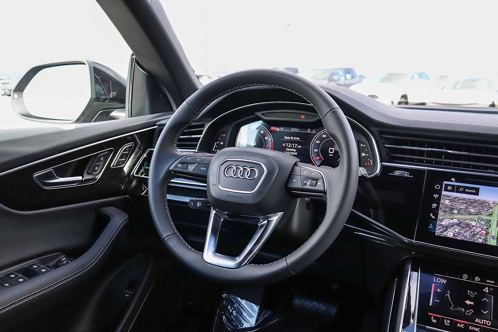 Thumbnail: 2026 Audi Q8 - 22