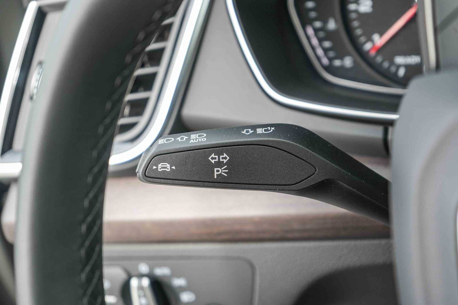 Thumbnail: 2023 Audi Q5 - 41