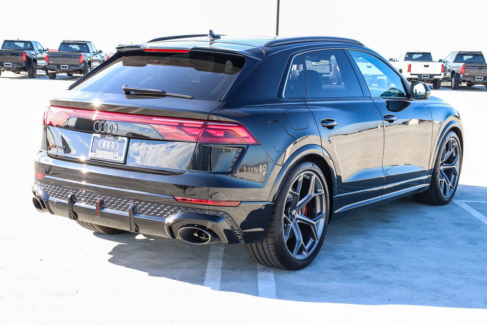 Thumbnail: 2025 Audi RS Q8 - 5