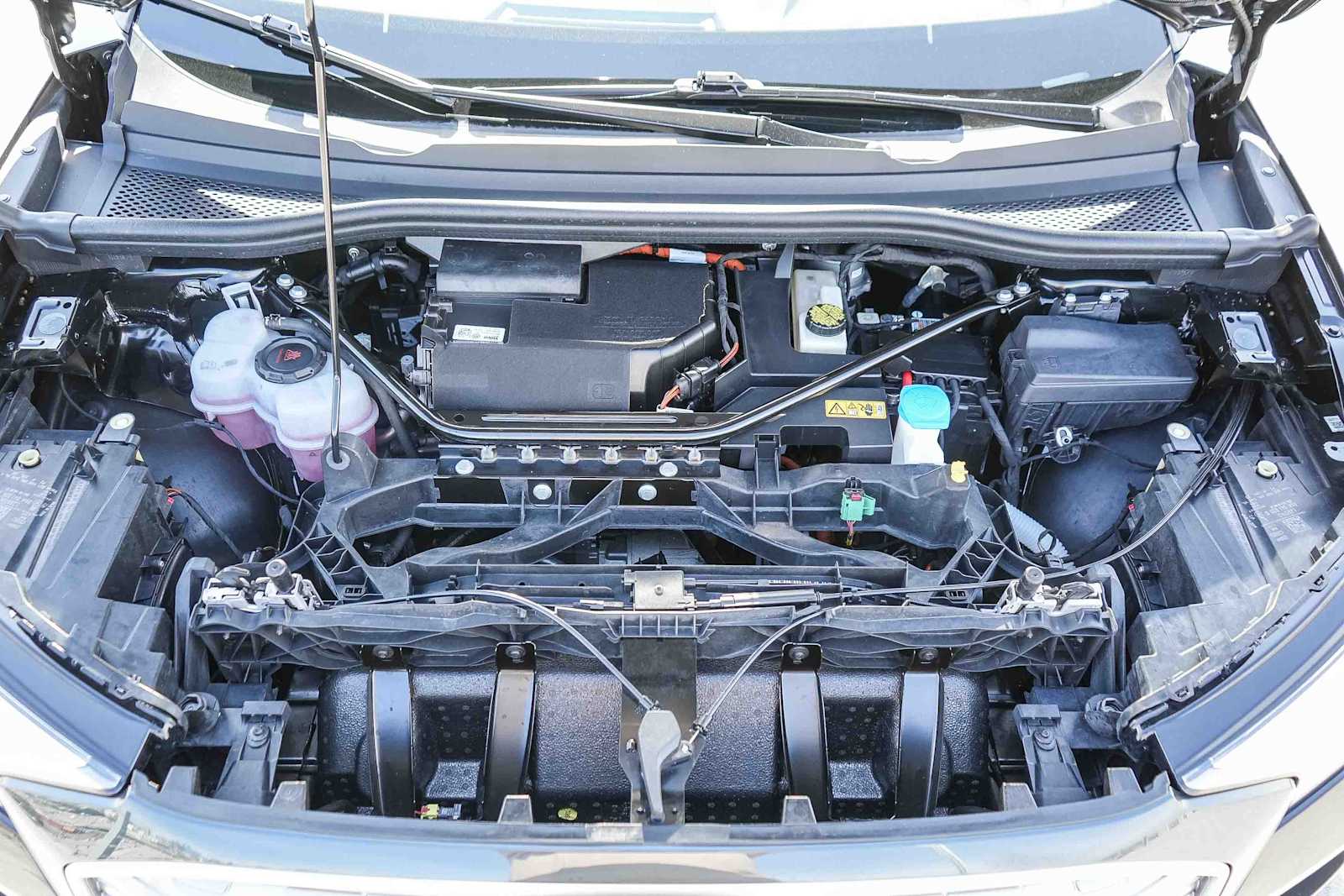 Thumbnail: 2023 Audi Q4 e-tron - 39