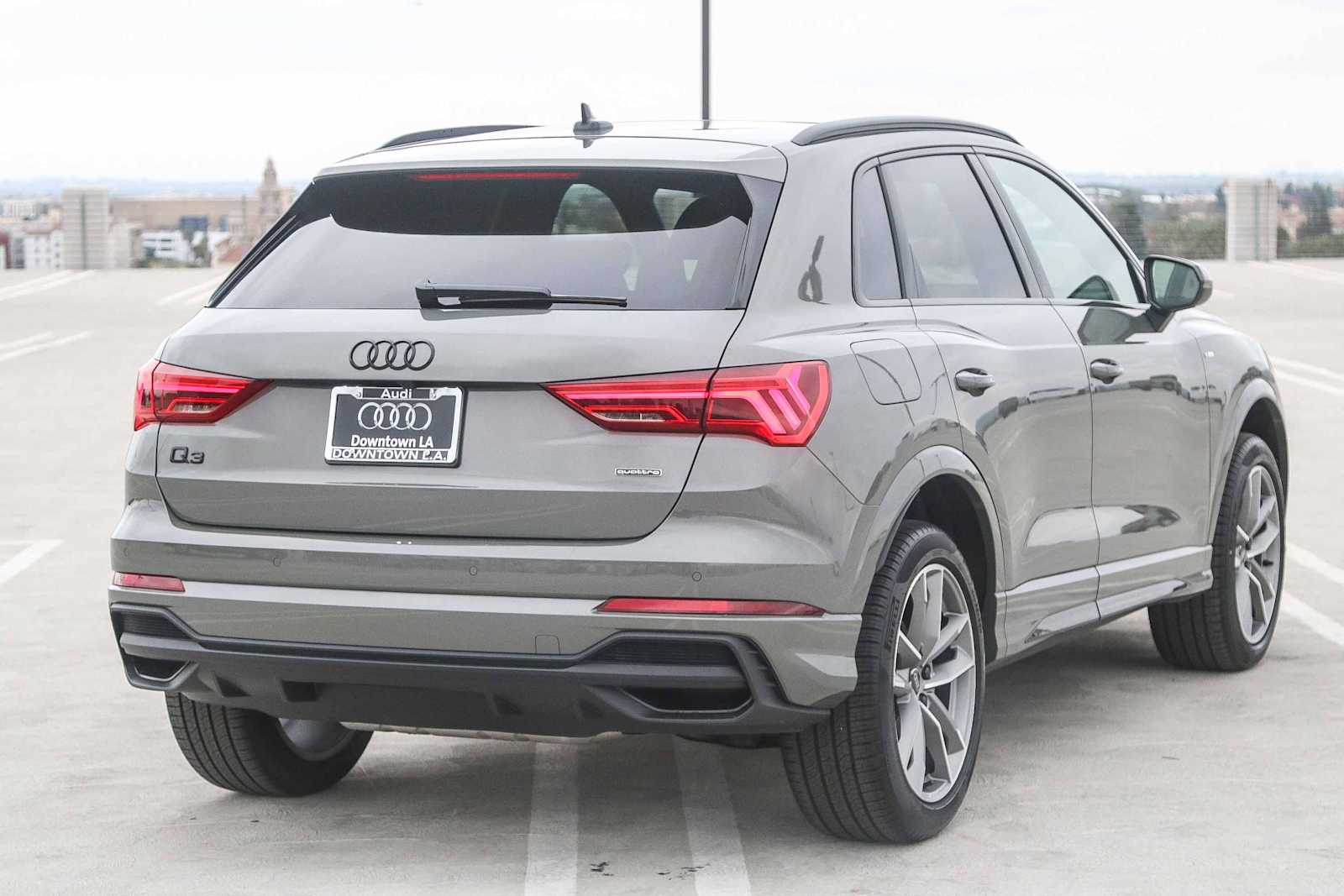 Thumbnail: 2025 Audi Q3 - 7