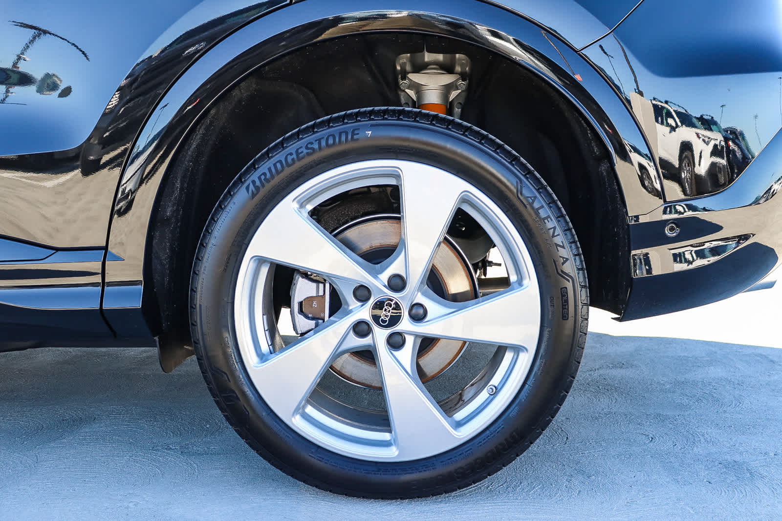 Thumbnail: 2025 Audi Q5 - 12