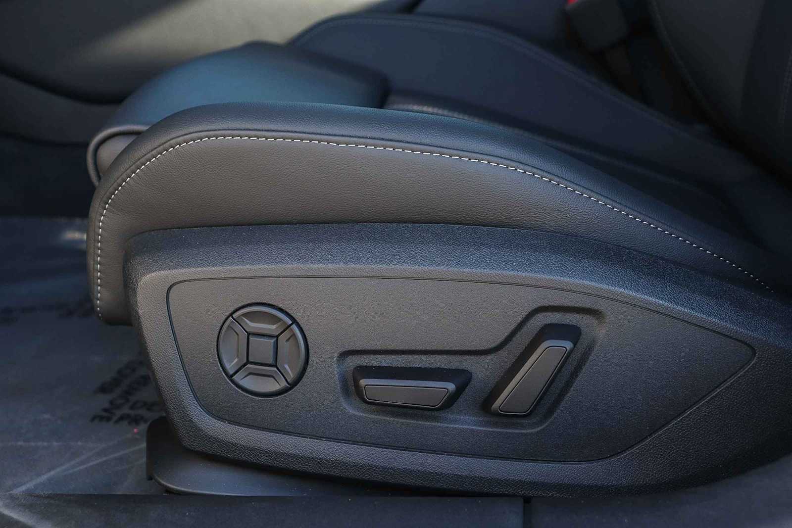 Thumbnail: 2026 Audi A6 - 25