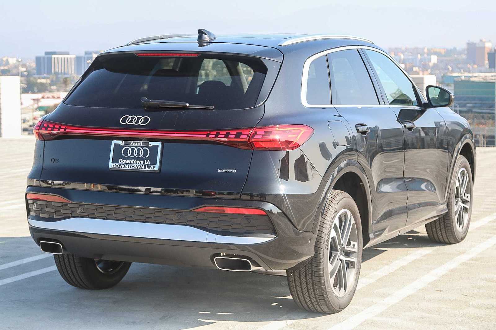 Thumbnail: 2025 Audi Q5 - 6