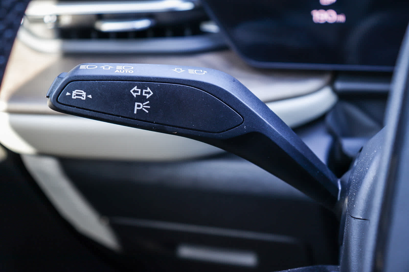 Thumbnail: 2025 Audi Q5 - 32