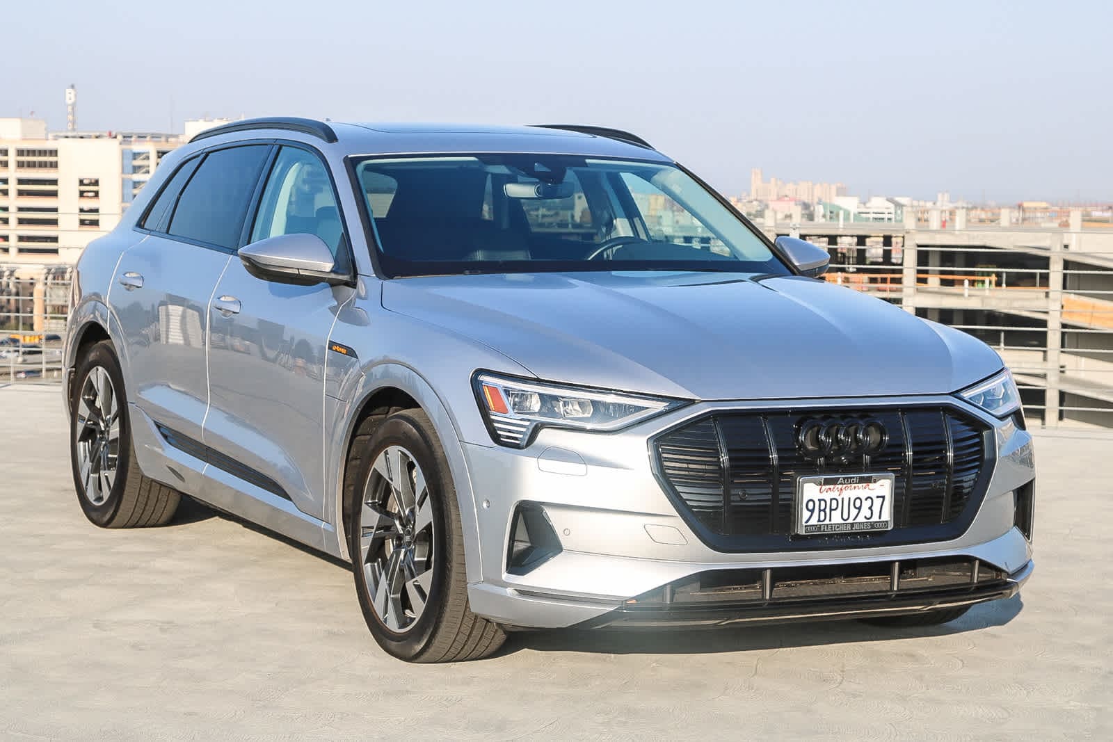 Thumbnail: 2022 Audi e-tron - 3