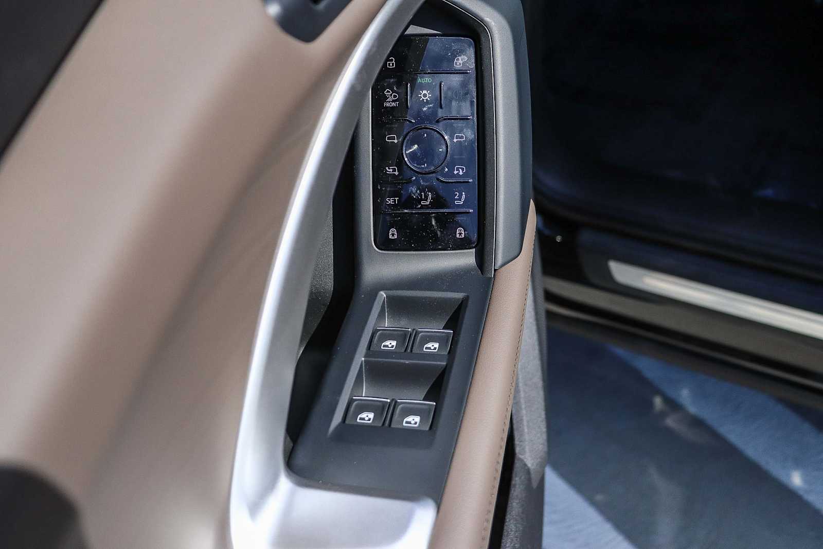 Thumbnail: 2025 Audi Q5 - 26