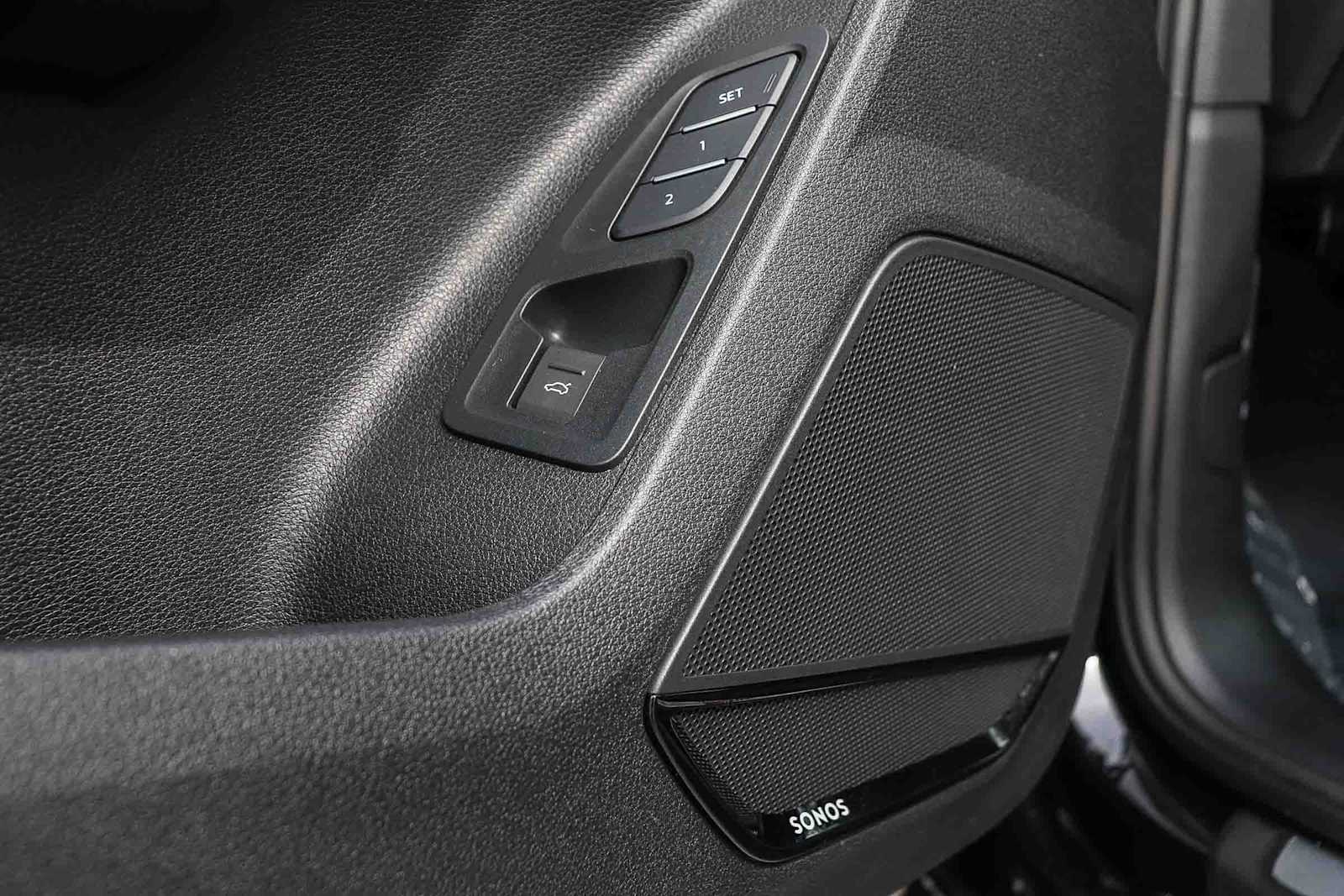 Thumbnail: 2025 Audi Q3 - 29