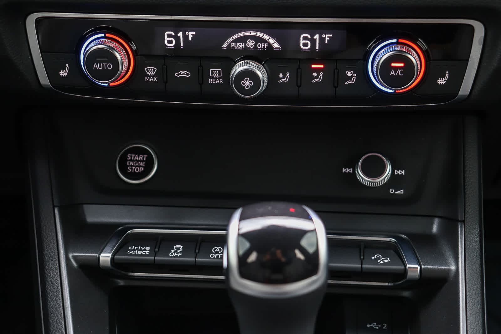 Thumbnail: 2023 Audi Q3 - 18