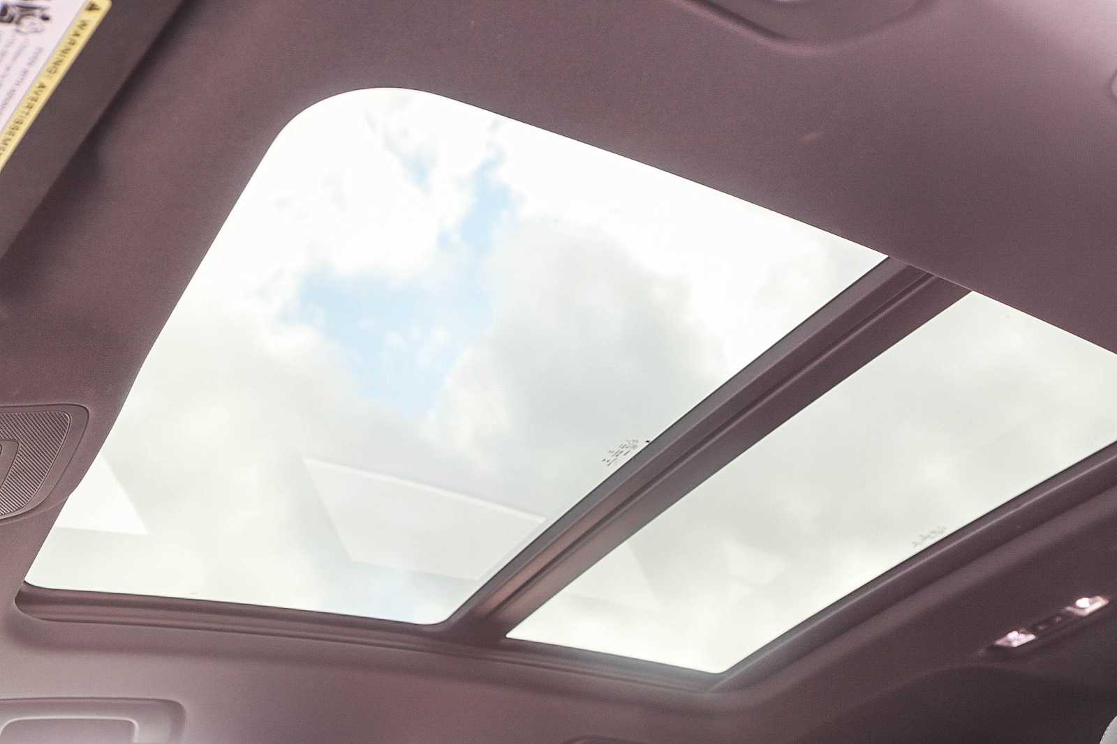 Thumbnail: 2022 Audi Q3 - 16