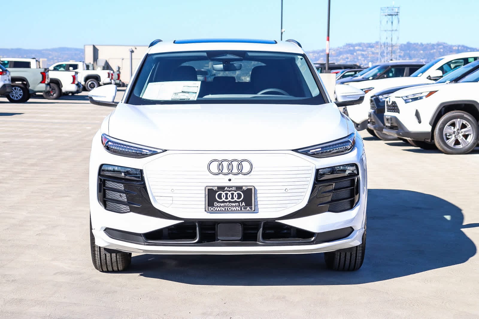 Thumbnail: 2025 Audi Q6 e-tron - 2