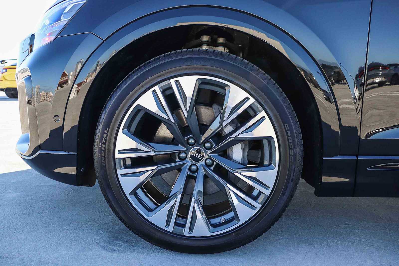 Thumbnail: 2026 Audi Q8 - 14