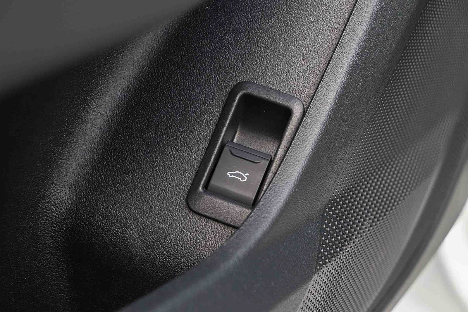 Thumbnail: 2025 Audi A5 - 27