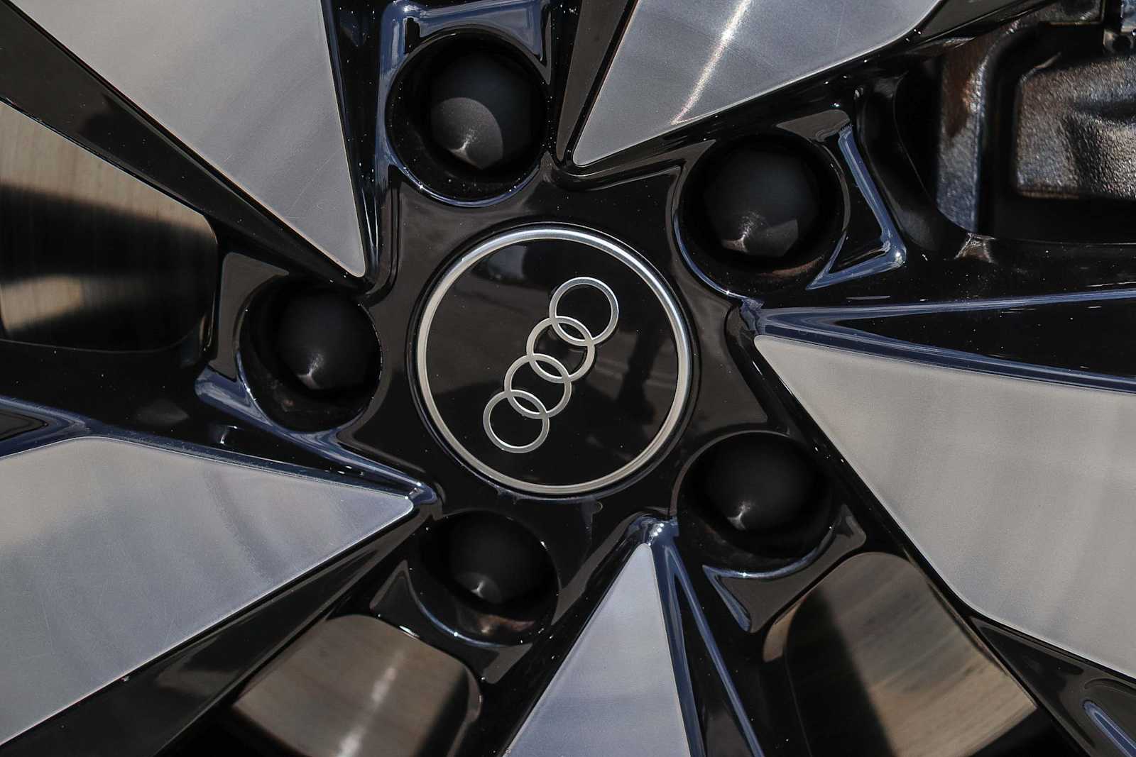 Thumbnail: 2025 Audi A5 - 15