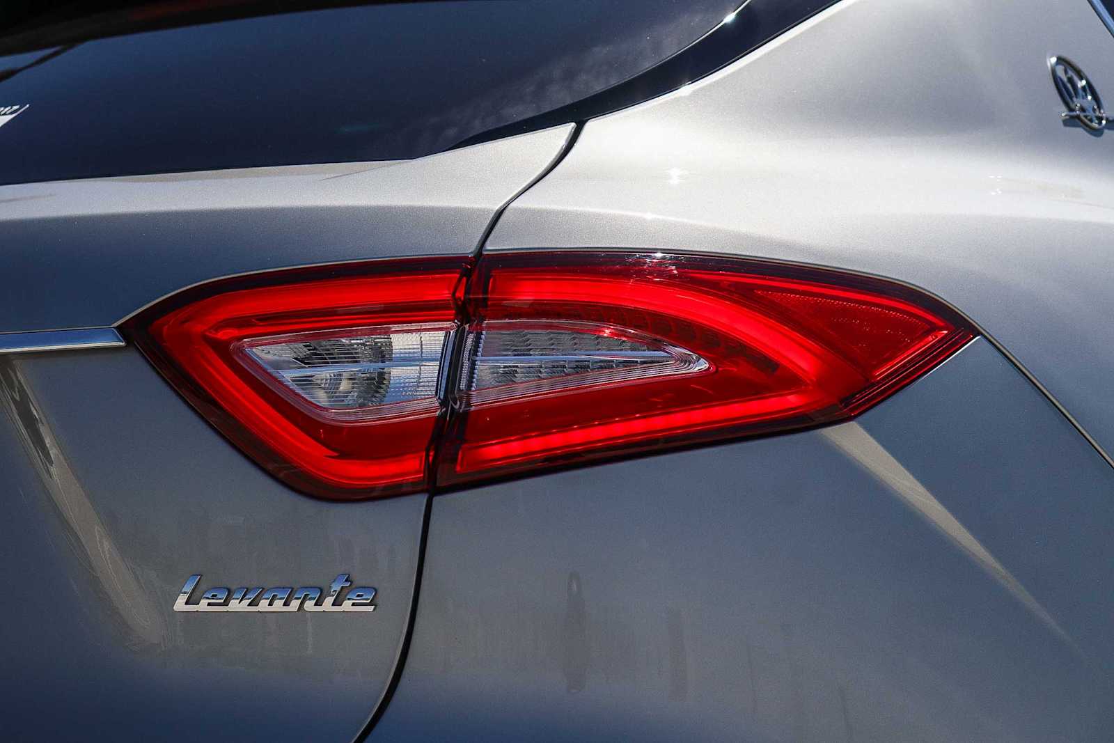 Thumbnail: 2017 Maserati Levante - 10