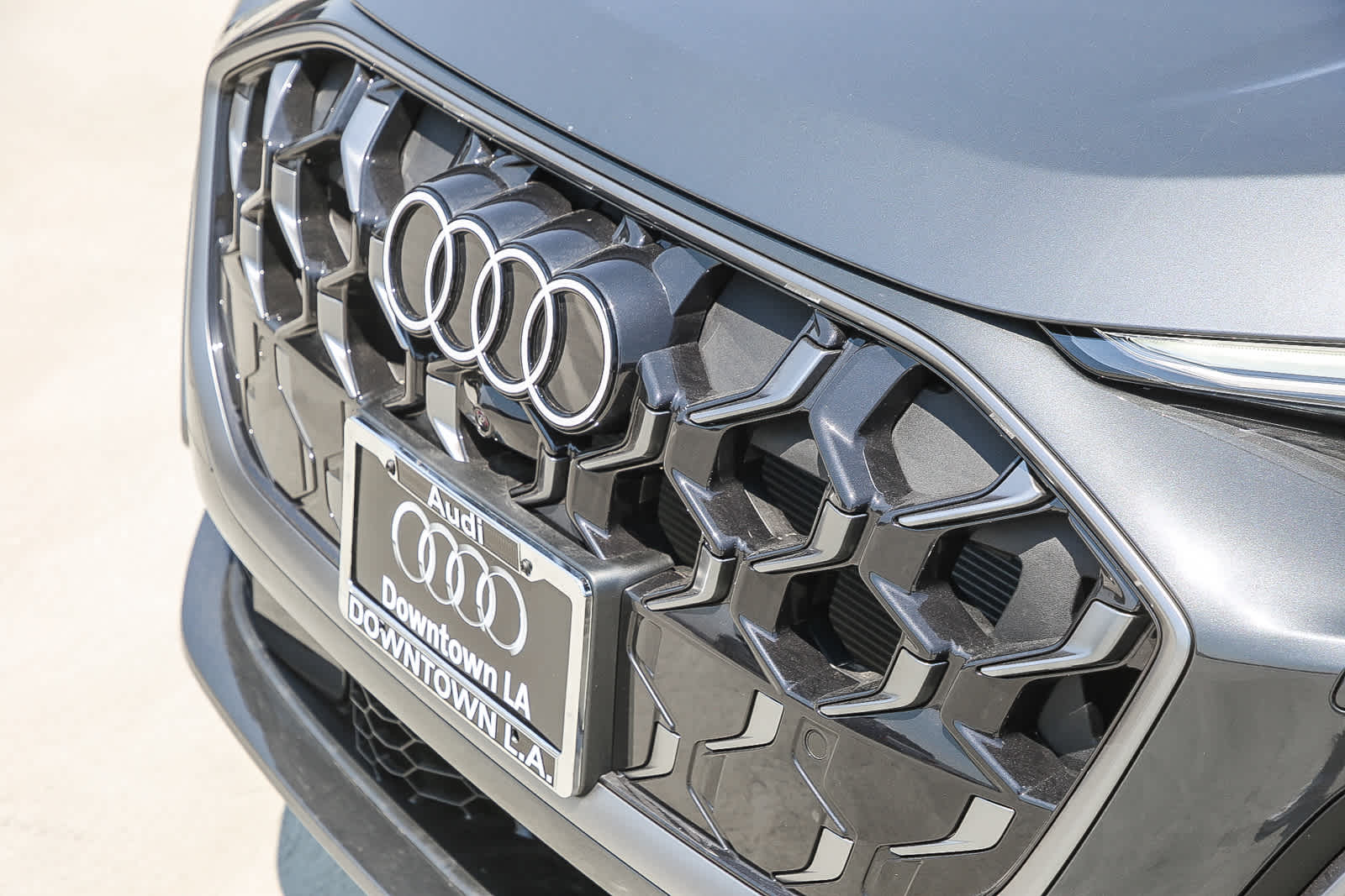 Thumbnail: 2025 Audi Q5 - 7